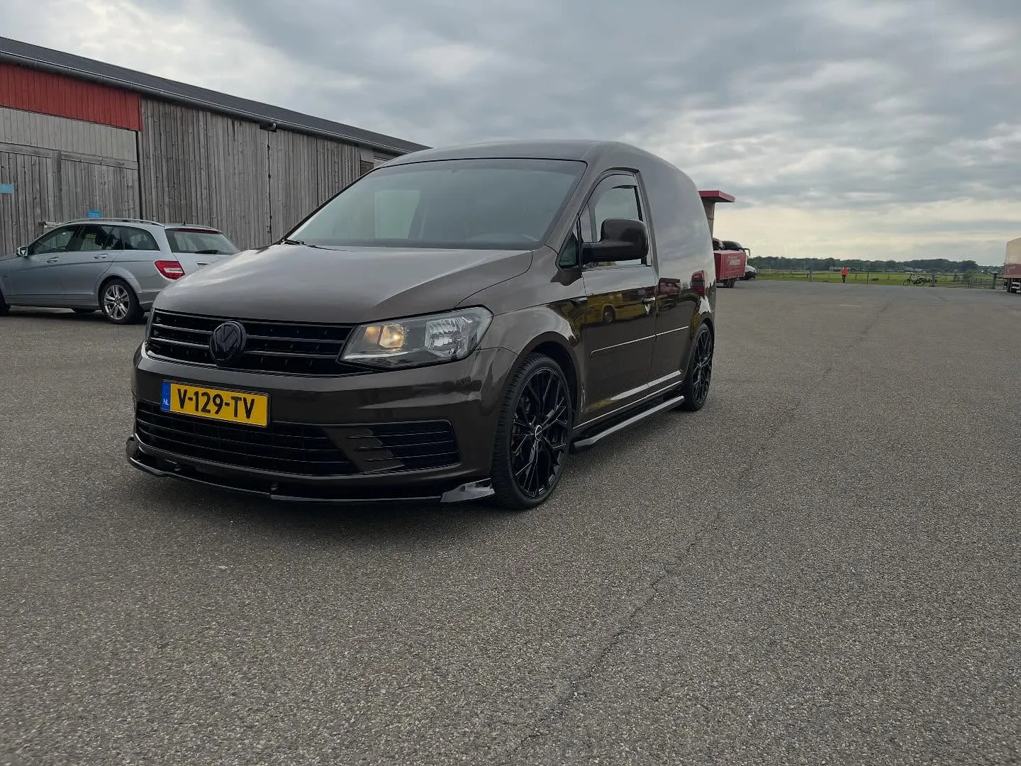 Schoongemaakte auto op Instagram